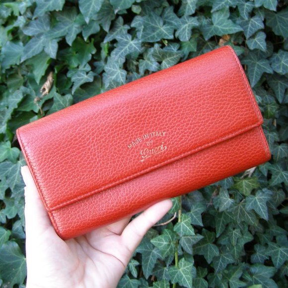 EUC Gucci Long Red Leather Wallet - Picture 4 of 13